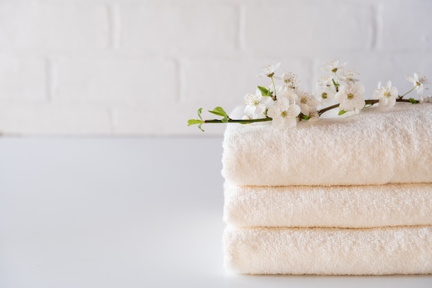 white fluffy bath towels