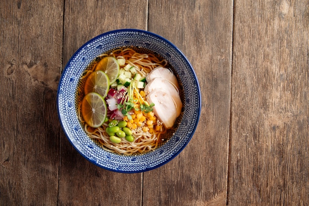 Summer Cold Ramen Noodle Soup With Chicken Premium Photo