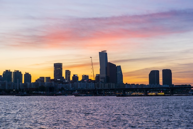 Premium Photo Sunset At Han River In Seoul City South Korea