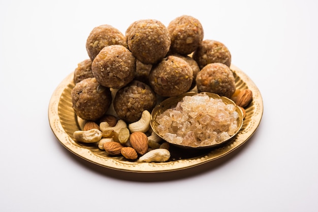 Premium Photo | Sweet Dink Laddu Also Known As Dinkache Ladoo Or Gond ...