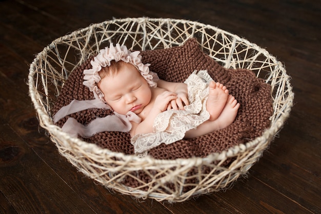 newborn baby sleeping basket