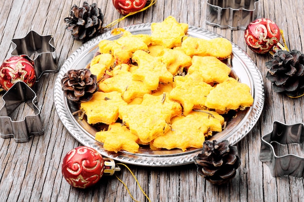Symbolic christmas cookies Premium Photo