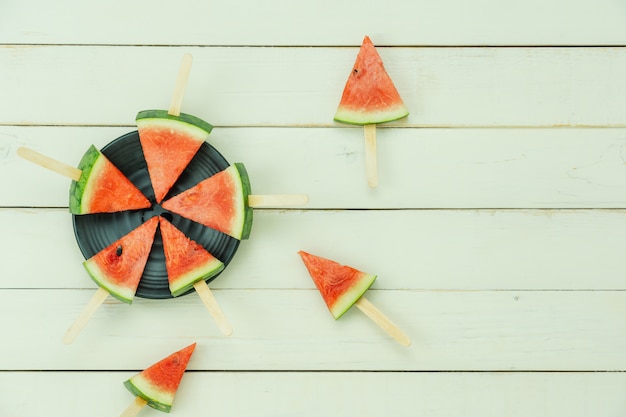 Table top view fruit tropical with drink with spring summer holiday and vacation background concept Premium Photo