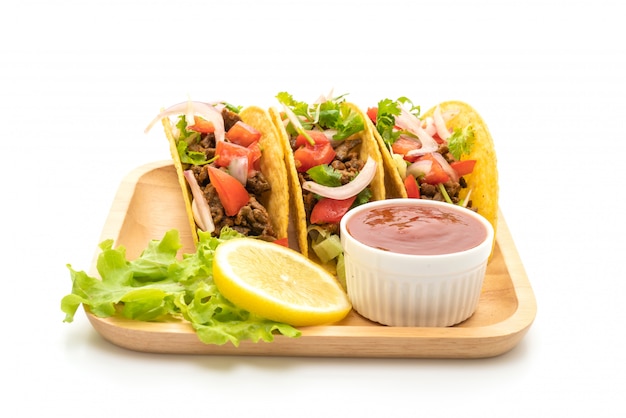 Premium Photo | Tacos with meat and vegetables isolated