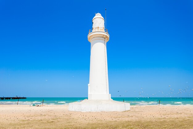 Premium Photo | Talaimannar Lighthouse, Sri Lanka