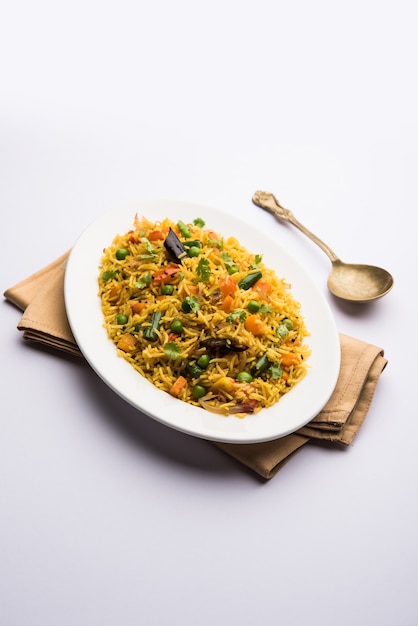 Premium Photo | Tawa pulao or pulav or pilaf or pilau is an indian ...