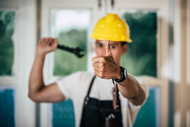 thumb screwdriver