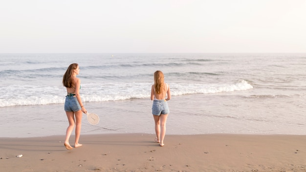 Обнаженные Девочки На Пляже Рассказ