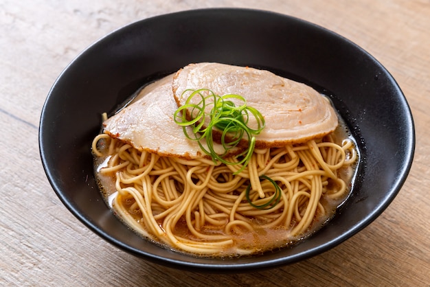 Premium Photo Tonkotsu Ramen Noodles With Chaashu Pork