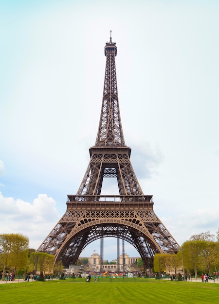 Tour eiffel in paris | Premium Photo