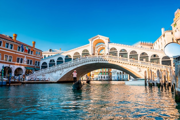 Premium Photo | Traditional gondola near world famous canal grande and ...