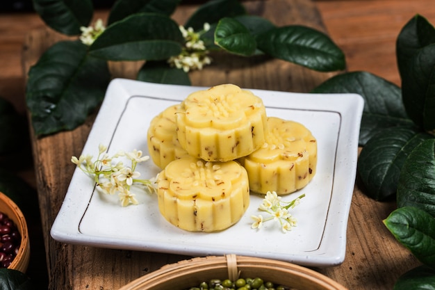 Premium Photo | Traditional gourmet osmanthus cake