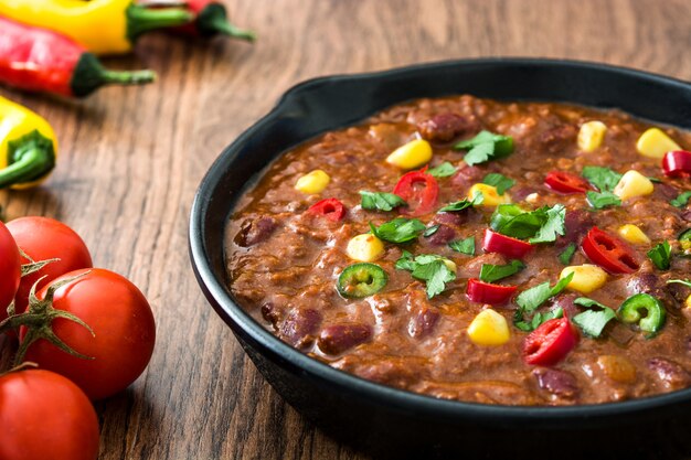 Premium Photo | Traditional mexican tex mex chili con carne in a frying ...