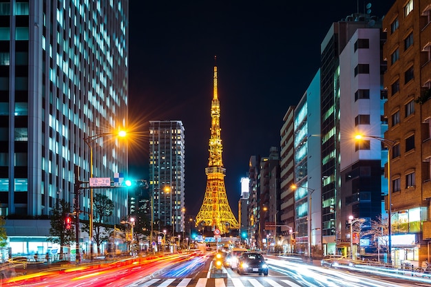 夜の交通と東京の街並み 日本 無料の写真