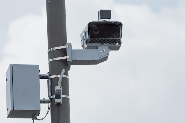 Premium Photo | Traffic violation camera with radar for traffic speed ...