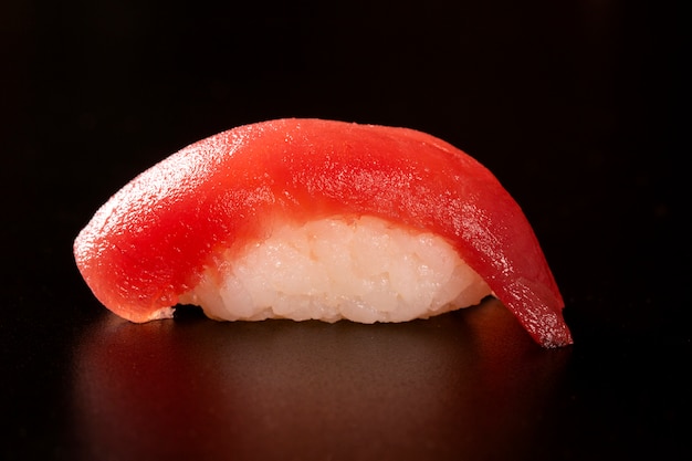 Premium Photo Tuna Nigiri Sushi Tuna Japanese Food On Ceramic Dish Japanese Food Style Japanese Menu Sushi Tuna Maguro Sushi On Dish Background Selective Focus