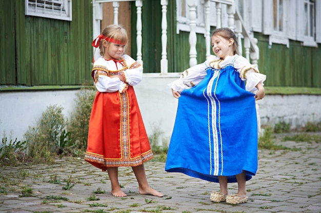 Фото Русских Девушек В Национальных Костюмах