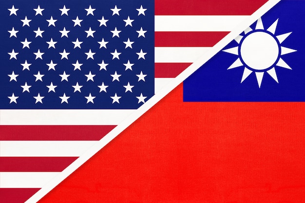 繊維から米国対台湾国旗 アメリカとアジアの2つの国の関係 プレミアム写真