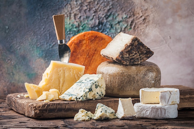 Various types of cheese Premium Photo