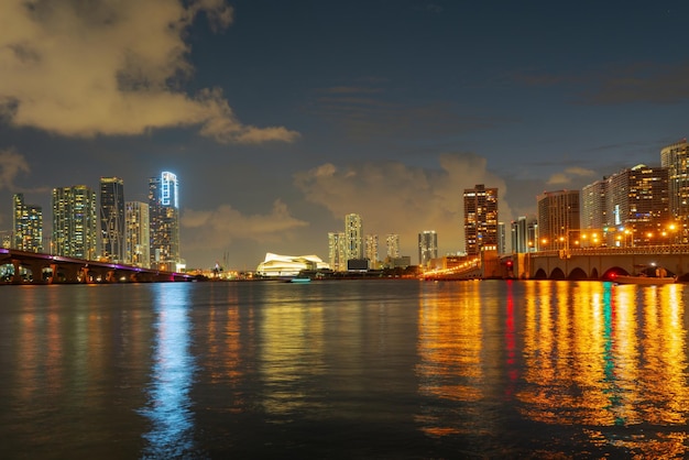 Premium Photo | Venetian causeway, venetian islands, biscayne bay ...