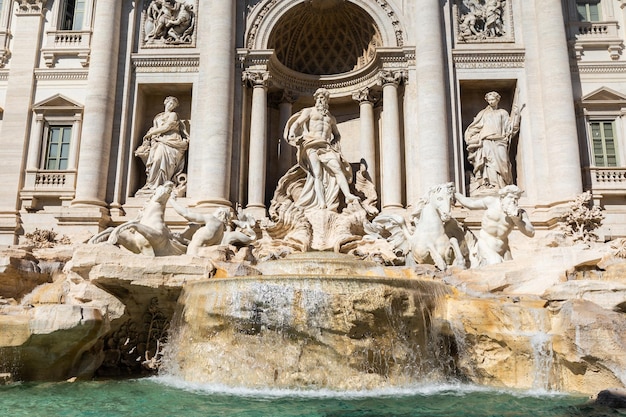 Premium Photo | View of fontana di trevi fountain, in roma, lazio, italy.