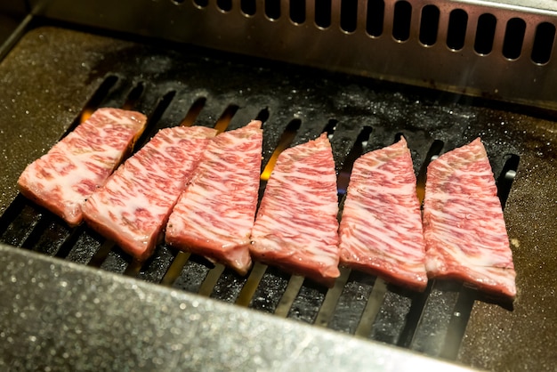 Premium Photo | Wagyu a5 beef yakiniku