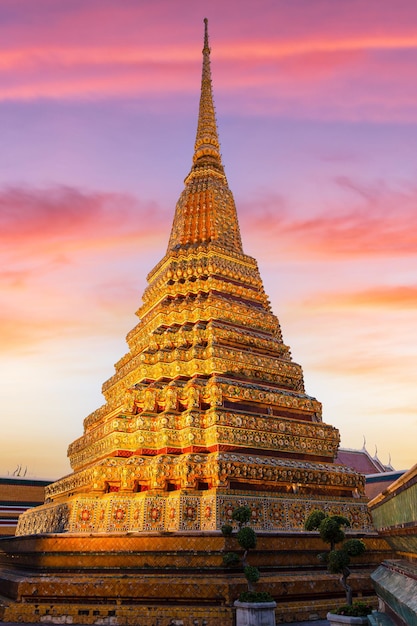 Premium Photo | Wat pho temple or wat phra chetuphon in sunrise time ...