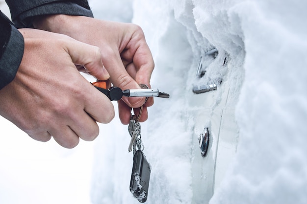 Ways To Open Frozen Car Doors Photo Premium Download