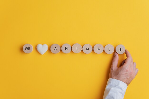 Premium Photo | We love animals sign