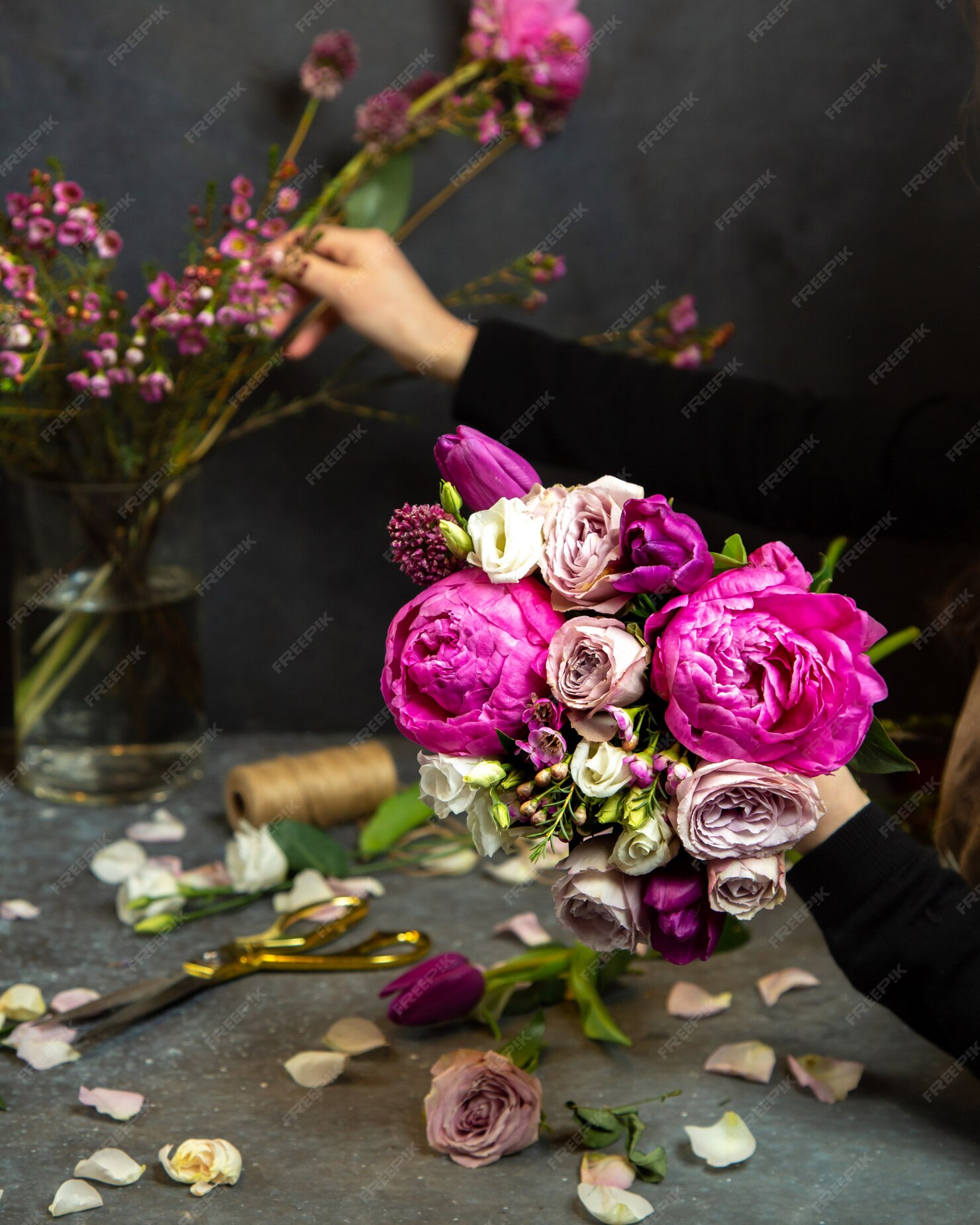 Free Photo | Wedding bouquet of pomponella and light pink roses