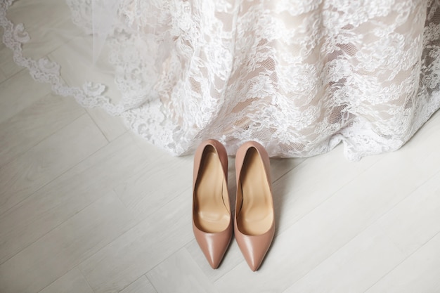 cream colored shoes for wedding