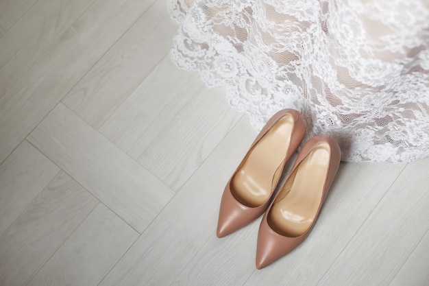 cream bridal shoes