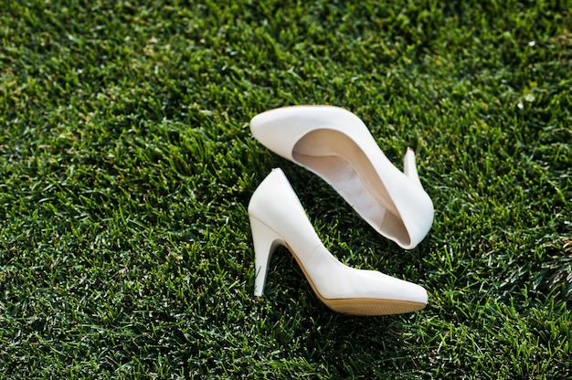 wedding shoes for grass