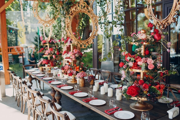wedding table flowers