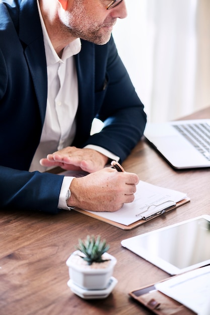 Free Photo | White business man working in the office