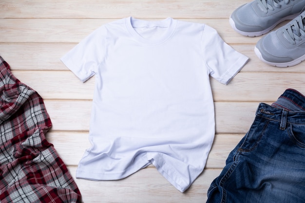 Download 100 Gray T Shirt Mockup Pictures