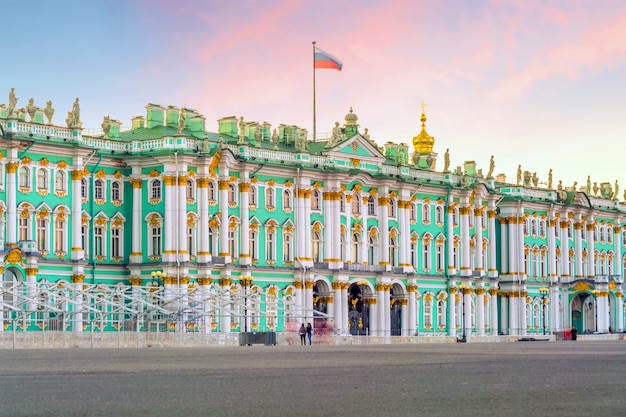 Premium Photo | Winter palace square in saint petersburg, russia at sunset