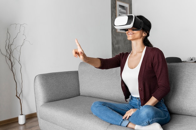 Virtual Reality: Advantages and Disadvantages You Need To Know

