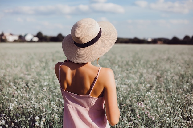 Free Photo | Woman portrait on hat