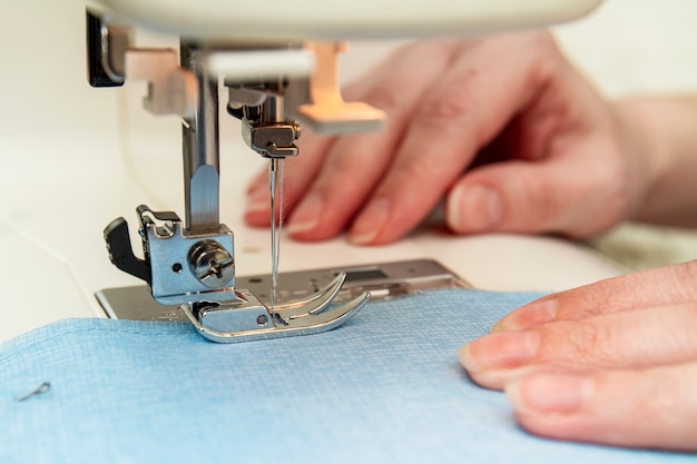 how to sew stretchy fabric without puckering 