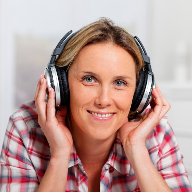 Premium Photo | Woman with headphones