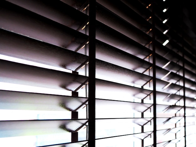 Wood Venetian Blinds Curtains Decorate The Room And Protect The