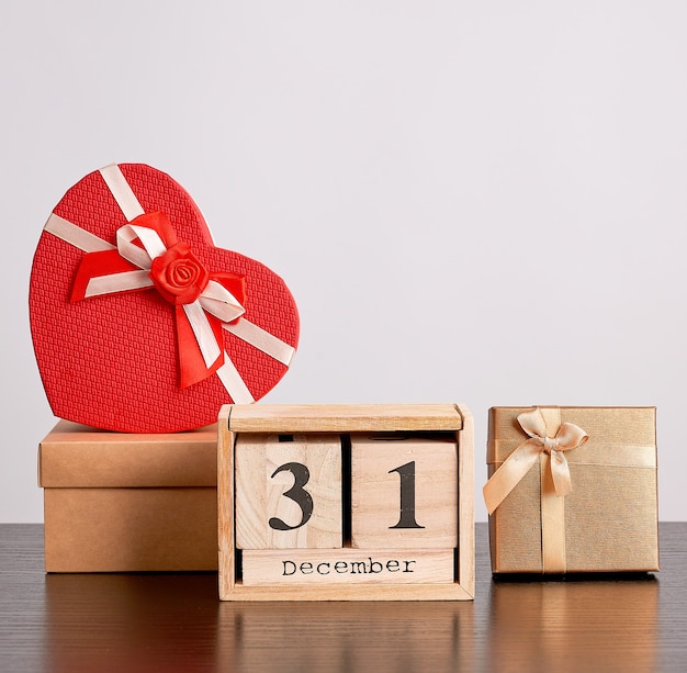 cardboard box blocks