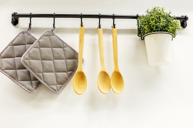 kitchen wall hanging for spoons