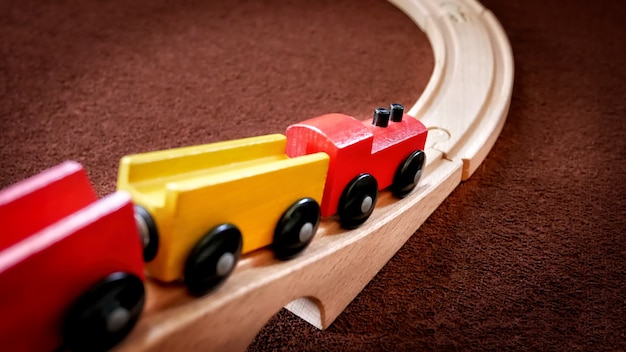 moving train toy