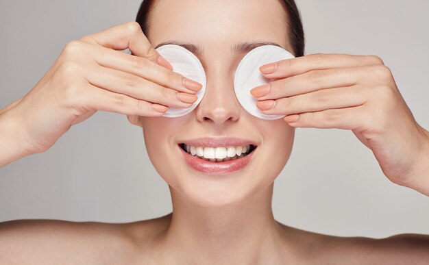 cotton pads for eyes