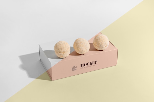 Download Free PSD | Arrangement with bath bombs on box