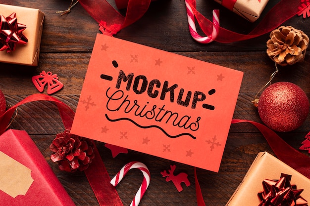 Free PSD | Christmas mock-up on a gift box