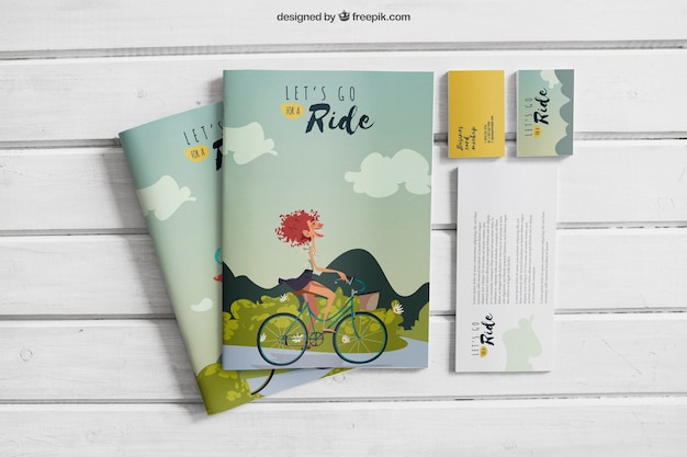 Download Creative mock up of books and cards | Free PSD File