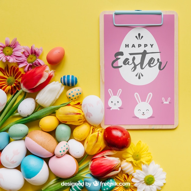 Free PSD | Easter mockup with clipboard